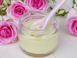 retinol na trądzik