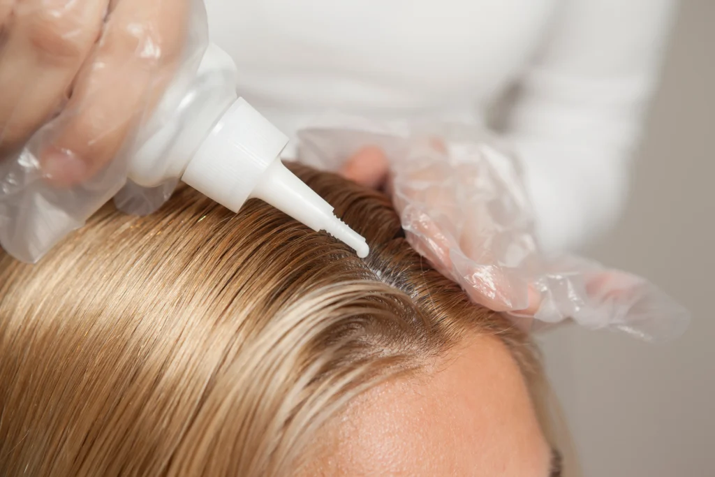 Tonowanie włosów blond